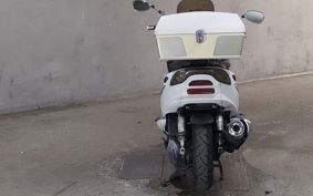 YAMAHA MAJESTY 125 SE27