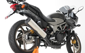 HONDA VTR 250 F MC33