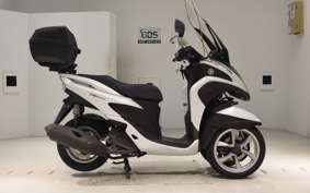 YAMAHA TRICITY 125 SE82J