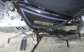 SUZUKI GN125 H 2015