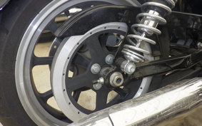 HARLEY XL883LI