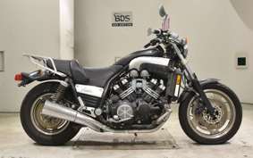 YAMAHA VMAX 2002