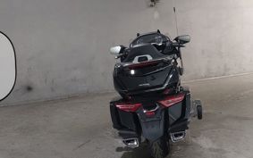 HONDA GL1800 TOUR DCT SC79