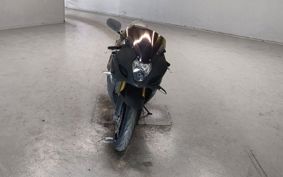 SUZUKI GSX-R1000 2003 GT75A