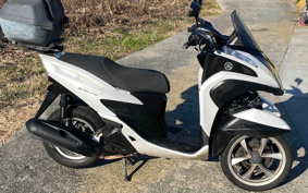 YAMAHA TRICITY 125 SE82J