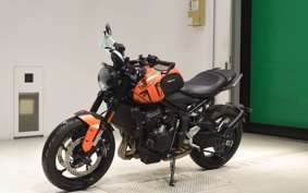 TRIUMPH TRIDENT 660 2023