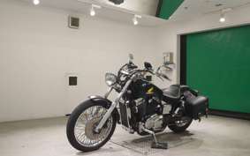 HONDA SHADOW 750 SLASHER 2002 RC48