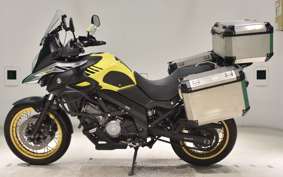 SUZUKI Vｽﾄﾛｰﾑ650XTA 2018 C733A