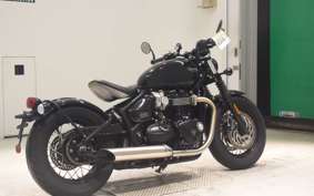 TRIUMPH BONNEVILLE BOBBER 2022