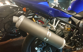 YAMAHA YZF-R1 2004 RN09