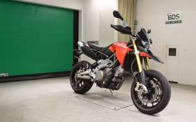 APRILIA DORSODURO 750 2010