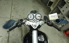 TRIUMPH THRUXTON 900 2005