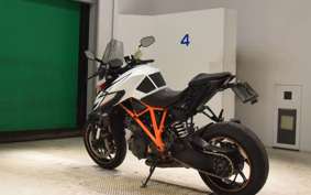 KTM 1290 SUPER DUKE R 2019