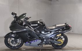 KAWASAKI ZZR1100 ZXT10D