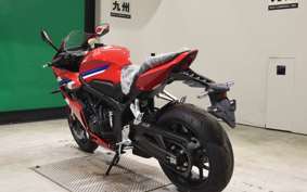 HONDA CBR650R E-Clutch 2026 RH17