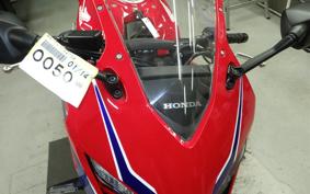 HONDA CBR650R E-Clutch 2025 RH17