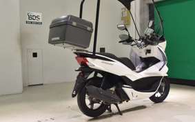 HONDA PCX125-2ﾔﾈﾂｷ 2013 JF56