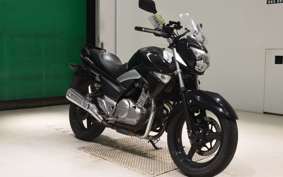 SUZUKI GSR250 2023