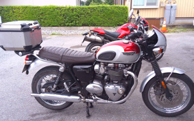 TRIUMPH BONNEVILLE T120 2016 DAD75H