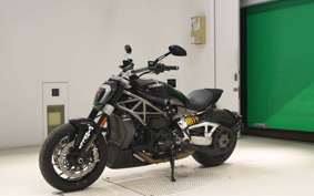 DUCATI DIAVEL X S 2016