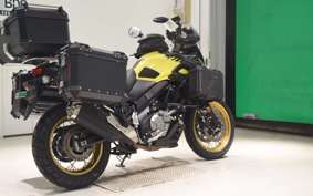 SUZUKI Vｽﾄﾛｰﾑ650XTA 2018 C733A