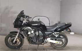 YAMAHA FZ400 1997 4YR