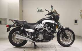YAMAHA VMAX 2018