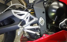TRIUMPH DAYTONA 675 2009