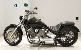 YAMAHA DRAGSTAR 1100 2000