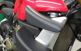 DUCATI STREETFIGHTER V4 S 2021