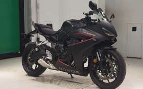 HONDA CBR650R E-Clutch 2024 RH17