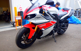 YAMAHA YZF-R1 2012 RN24J