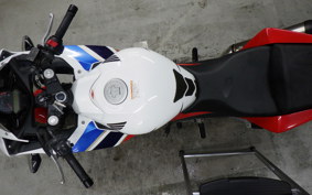 HONDA CBR250R GEN 3 2015 MC41