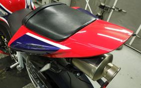 HONDA CBR1000RR 2004 SC57