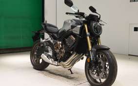 HONDA CB650R E-Clutch 2025 RH17