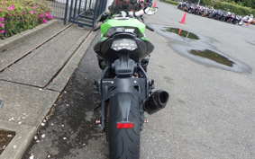 KAWASAKI ZX 10 NINJA R 2010