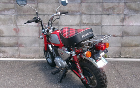 HONDA MON YELLOW LIMITED AB27