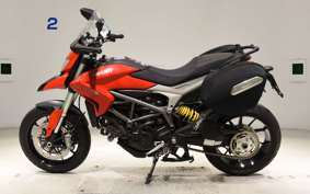 DUCATI HYPERSTRADA 820 2013
