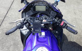 YAMAHA YZF-R25