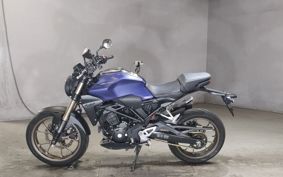 HONDA CB250R MC52