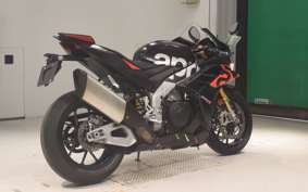 APRILIA RSV4 1100ファクトリ 2024