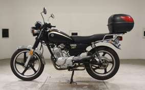 YAMAHA YB125SP 2025
