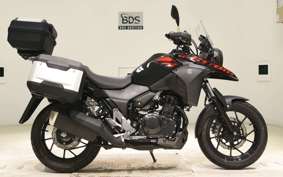 SUZUKI Vｽﾄﾛｰﾑ250A 2023