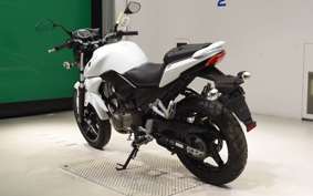 SYM T1