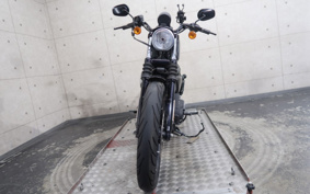 HARLEY XL883N 2018 LE2