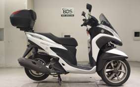 YAMAHA ﾄﾘｼﾃｨ125 SE82J