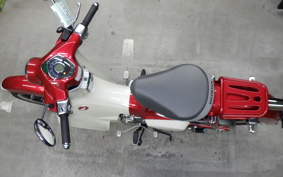 HONDA C125 SUPER CUB