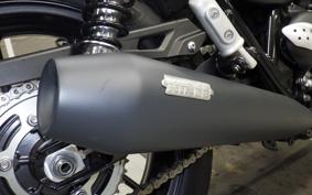 TRIUMPH STREET TWIN 2018