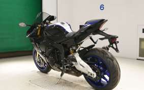 YAMAHA YZF-R1 M 2021