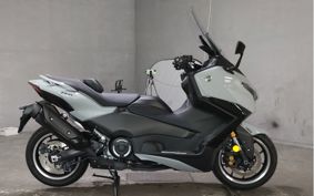 YAMAHA T-MAX 560 SJ21J